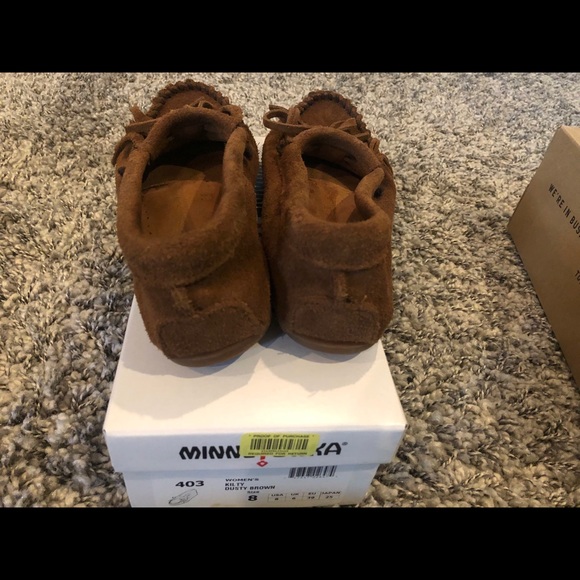 Minnetonka Kilty Dusty Brown-Size 8 - Picture 3 of 6
